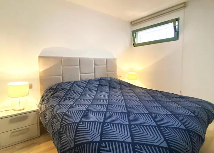 Spacious Comfortable Luxury 2 Bed/2 Bath Port *