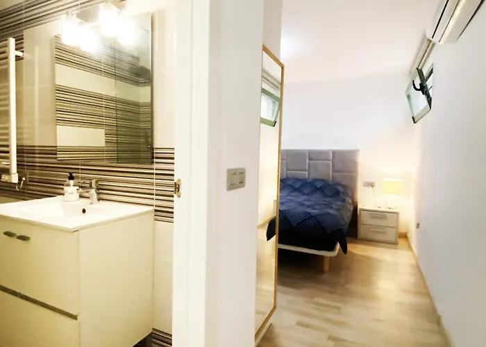 Spacious Comfortable Luxury 2 Bed/2 Bath Port 公寓