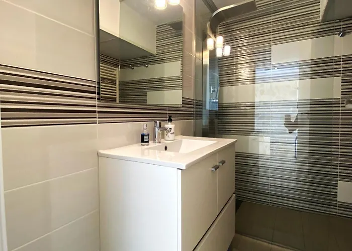 Spacious Comfortable Luxury 2 Bed/2 Bath Port 公寓 卡尔佩