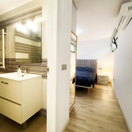 Spacious Comfortable Luxury 2 Bed/2 Bath Port Lägenhet