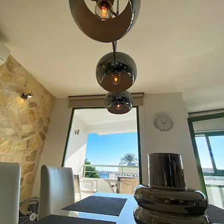Spacious Pet Friendly Luxury 2 Bed 2 Bath Calpe Port Apartment With Private Parking Appartement *